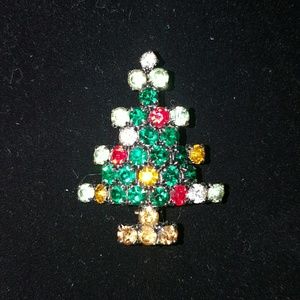 Vintage Christmas tree brooch
